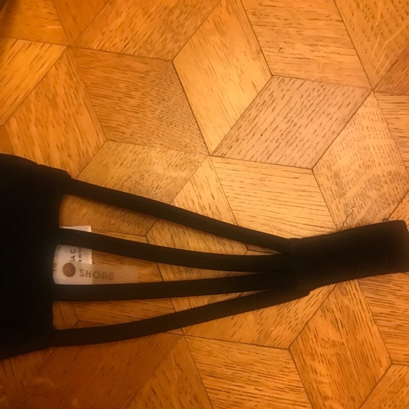 Shade & Shore Black Bikini Top, Fully Lined, Underwire, Neck Tie, Strapless. - Picture 3 of 9